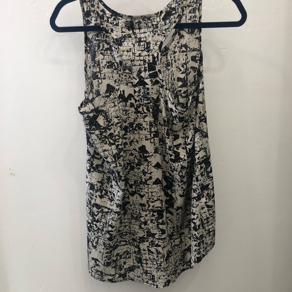 Soprano Printed Top Size Small - Picture 5 of 10